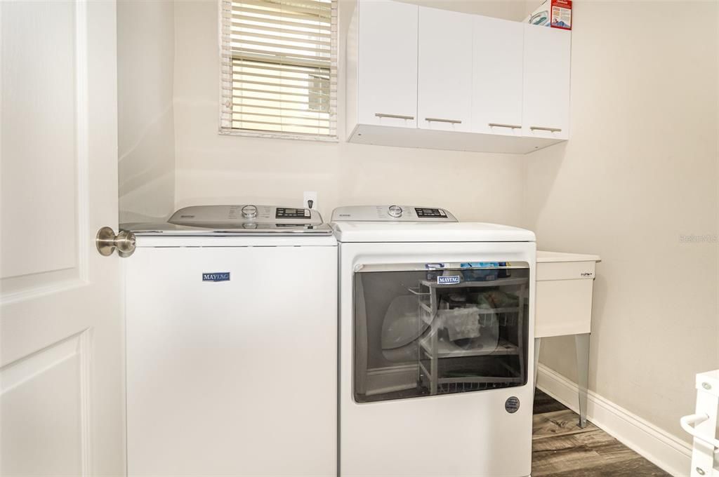 待售: $649,000 (5 贝兹, 3 浴室, 3012 平方英尺)