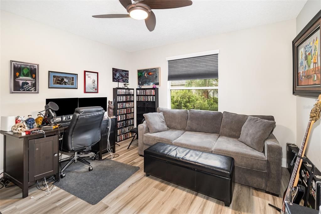 待售: $649,000 (5 贝兹, 3 浴室, 3012 平方英尺)