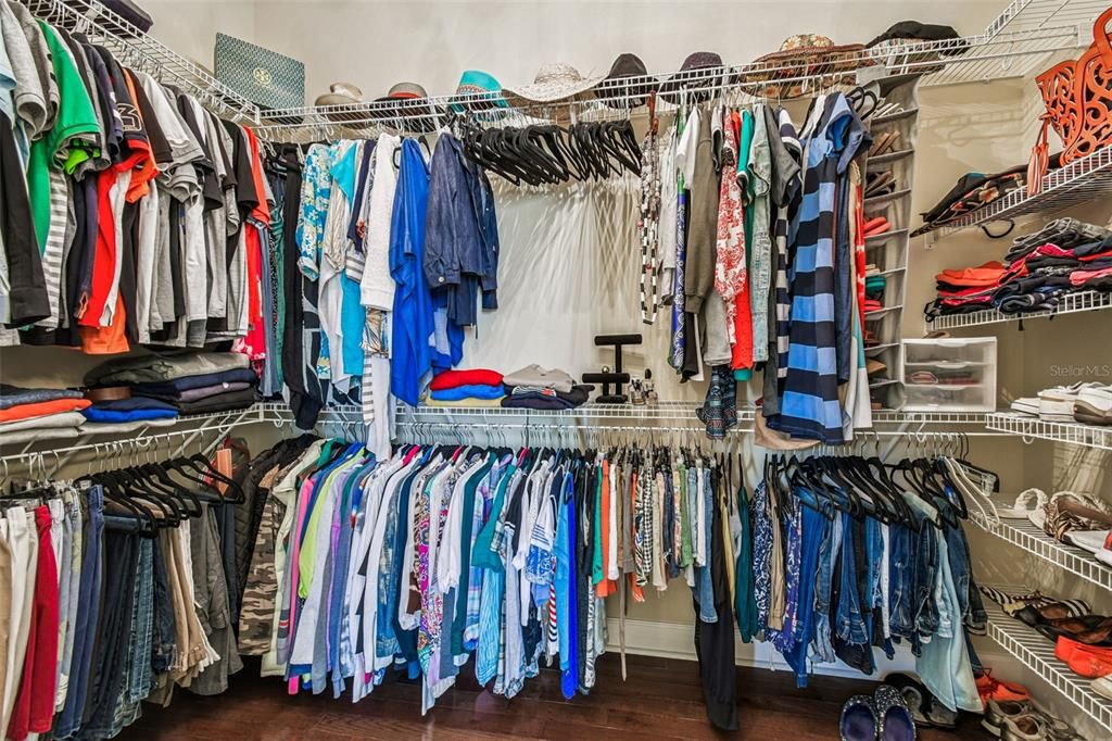 En Venta: $875,000 (4 camas, 3 baños, 3958 Pies cuadrados)