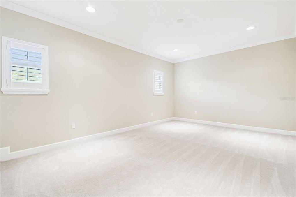 En Venta: $875,000 (4 camas, 3 baños, 3958 Pies cuadrados)