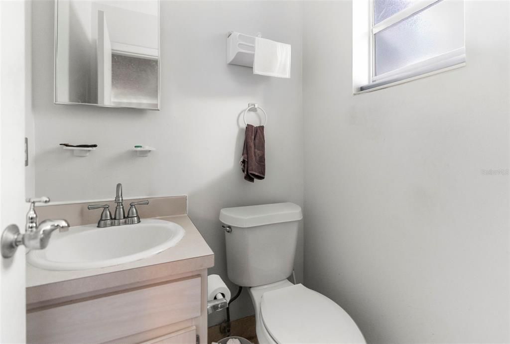 For Sale: $325,000 (4 beds, 0 baths, 1618 Square Feet)