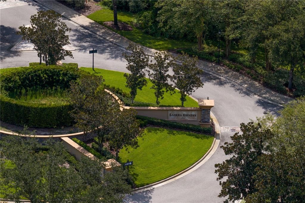 На продажу: $1,899,000 (6 спален, 5 ванн, 4882 Квадратных фут)