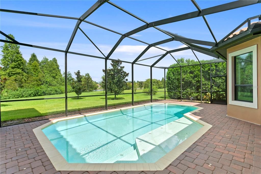 На продажу: $1,899,000 (6 спален, 5 ванн, 4882 Квадратных фут)