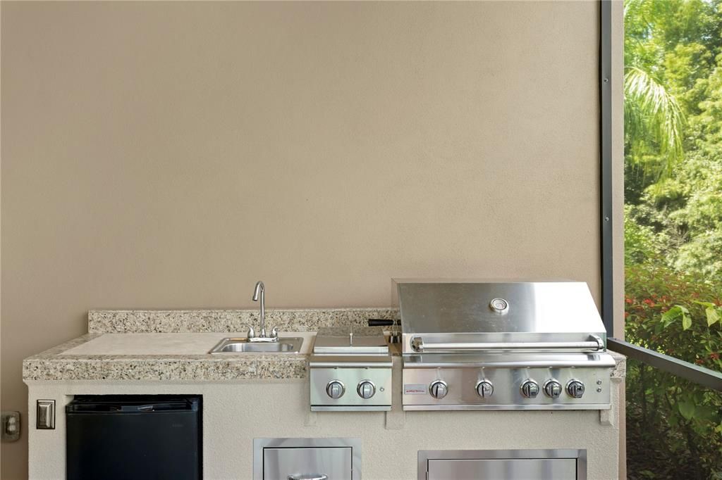 На продажу: $1,899,000 (6 спален, 5 ванн, 4882 Квадратных фут)