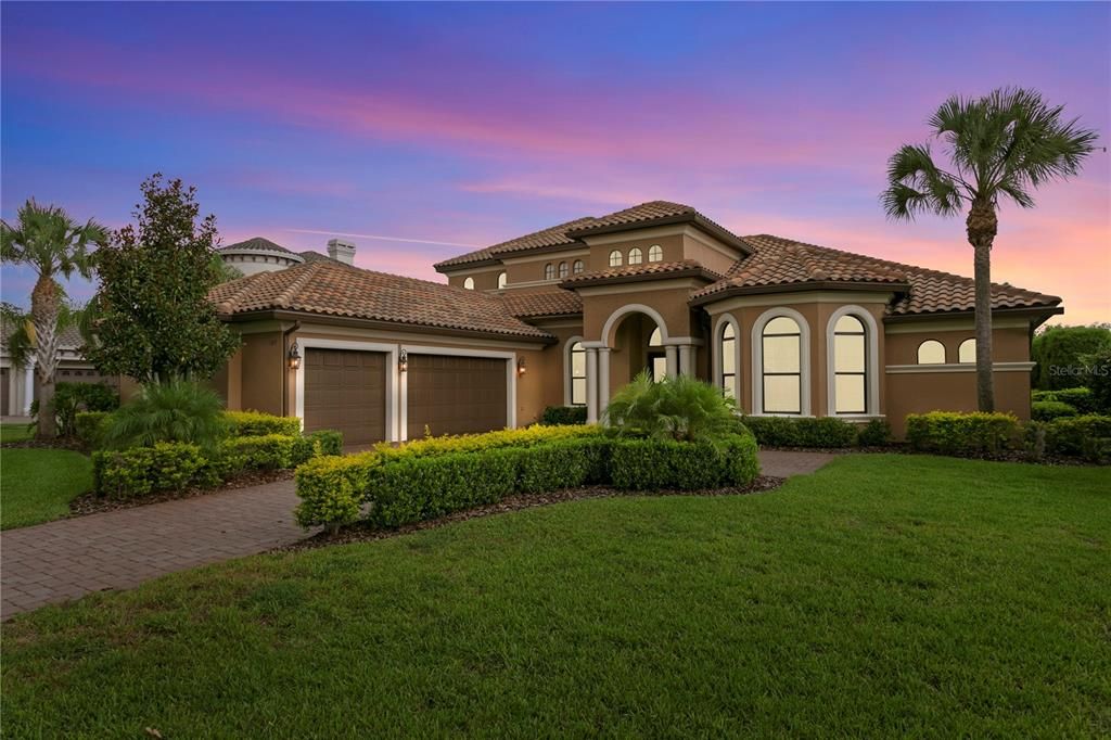 На продажу: $1,899,000 (6 спален, 5 ванн, 4882 Квадратных фут)