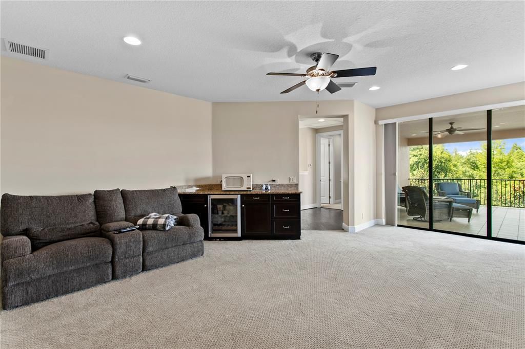 На продажу: $1,899,000 (6 спален, 5 ванн, 4882 Квадратных фут)