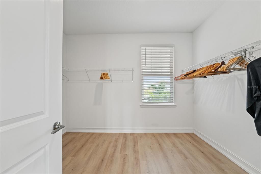 待售: $1,649,000 (4 贝兹, 3 浴室, 3517 平方英尺)