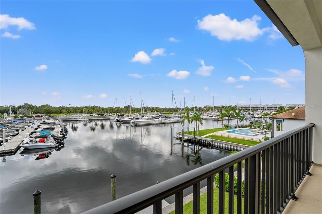 待售: $1,649,000 (4 贝兹, 3 浴室, 3517 平方英尺)