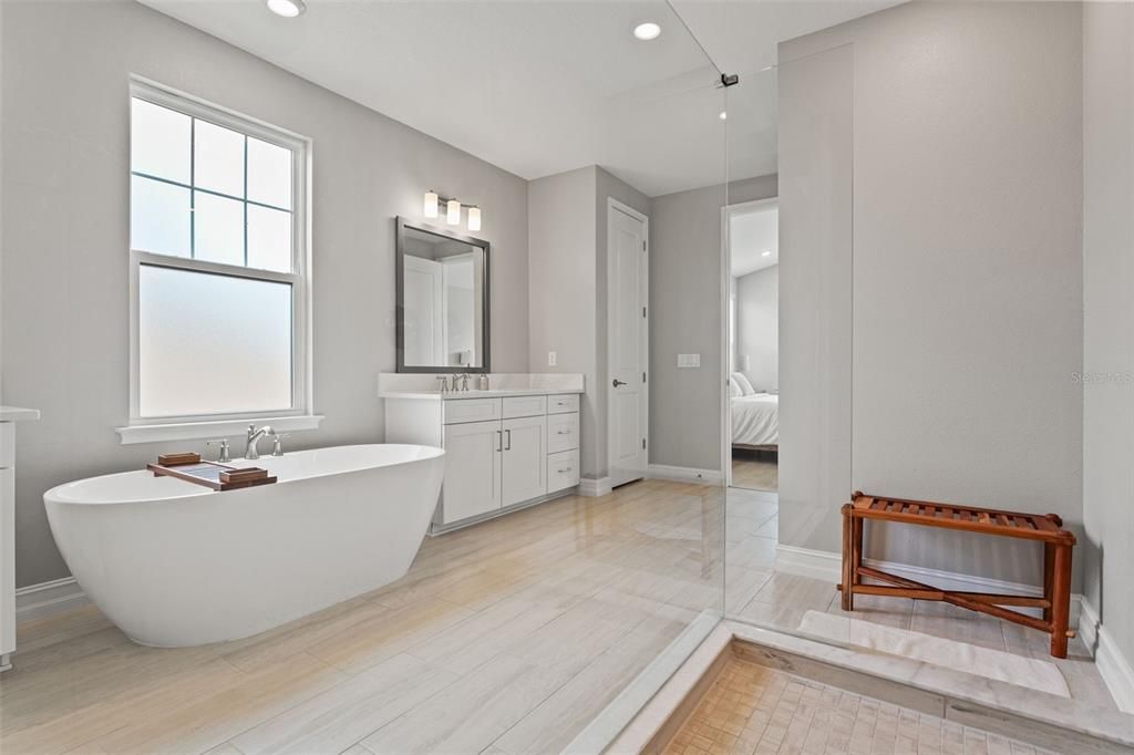 待售: $1,649,000 (4 贝兹, 3 浴室, 3517 平方英尺)