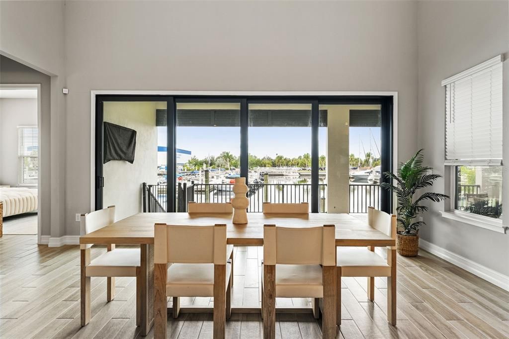 待售: $1,649,000 (4 贝兹, 3 浴室, 3517 平方英尺)