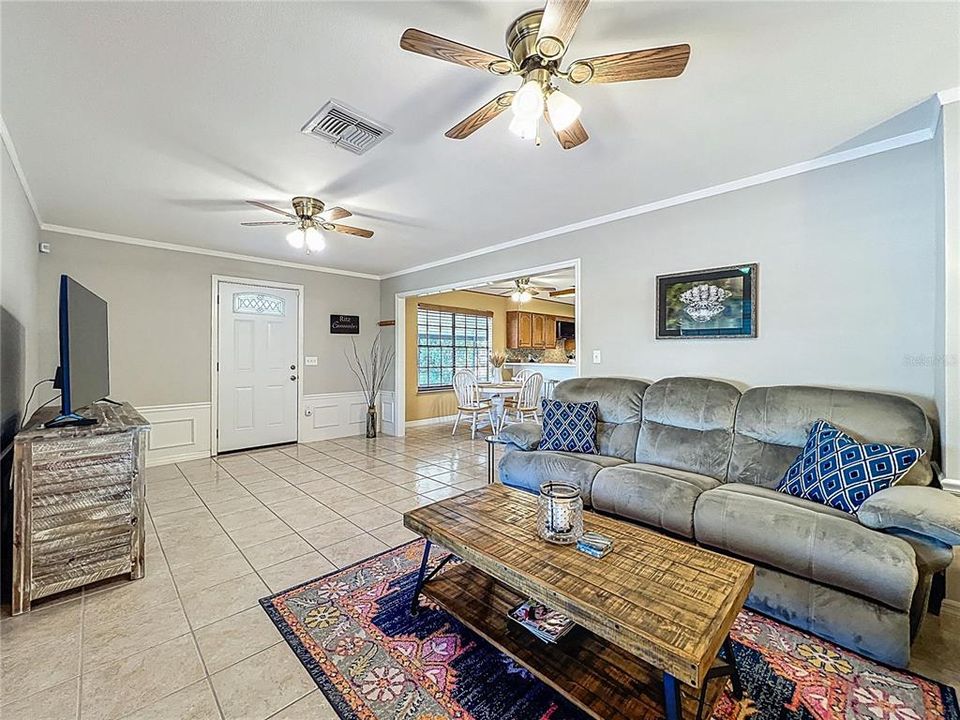 待售: $389,000 (4 贝兹, 2 浴室, 2856 平方英尺)