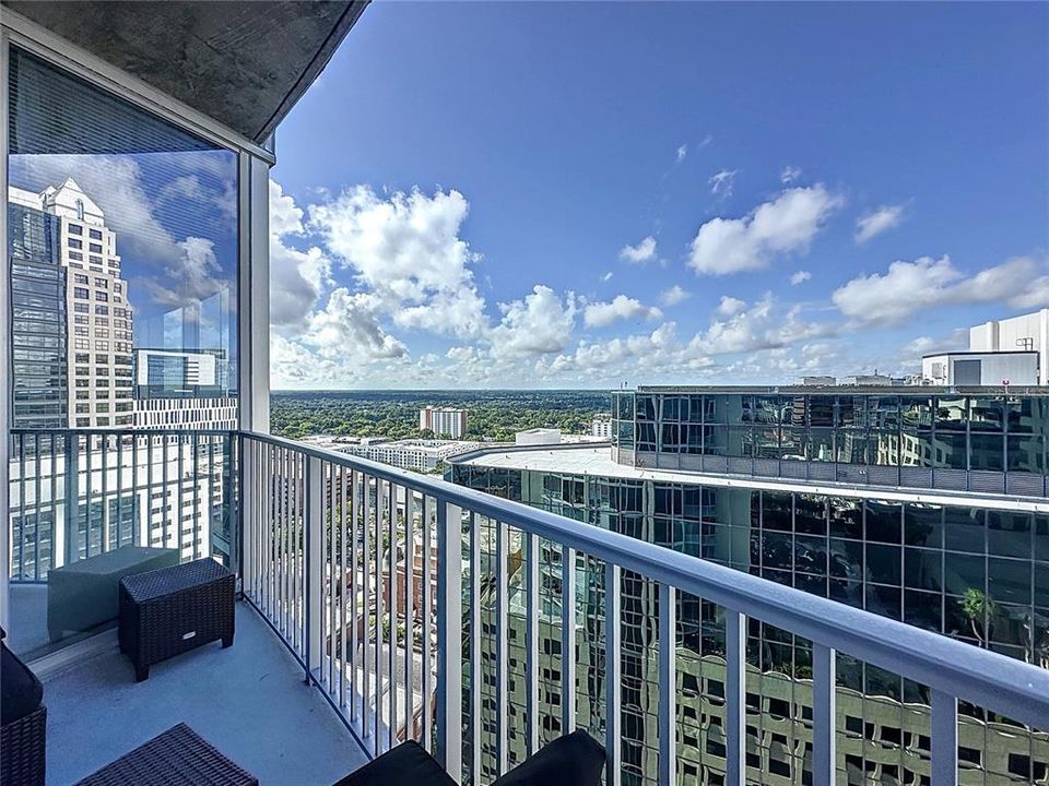 For Sale: $389,000 (2 beds, 2 baths, 1261 Square Feet)