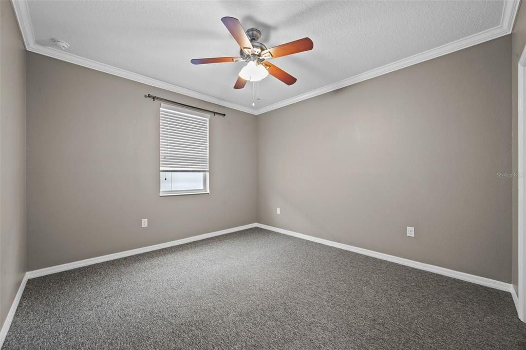 Activo con contrato: $579,900 (4 camas, 3 baños, 3384 Pies cuadrados)