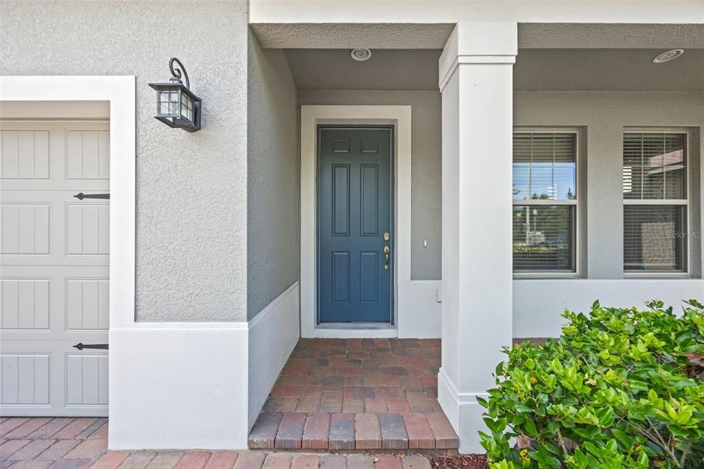 Activo con contrato: $579,900 (4 camas, 3 baños, 3384 Pies cuadrados)