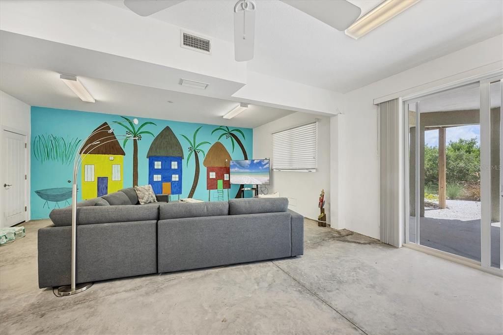 На продажу: $2,400,000 (3 спален, 3 ванн, 2565 Квадратных фут)