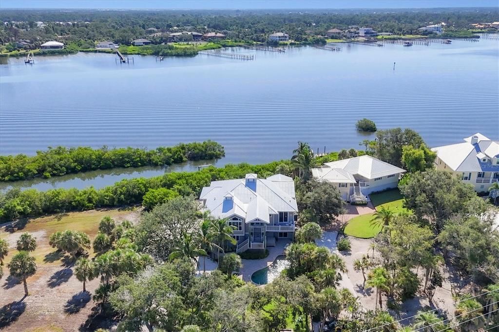 На продажу: $2,400,000 (3 спален, 3 ванн, 2565 Квадратных фут)