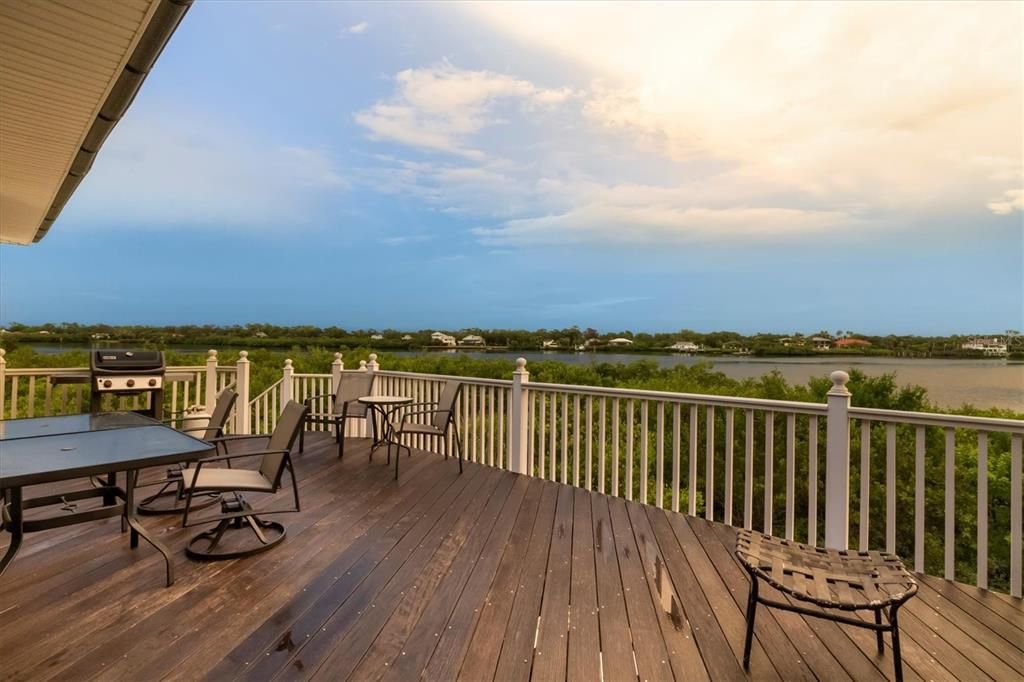 На продажу: $2,400,000 (3 спален, 3 ванн, 2565 Квадратных фут)