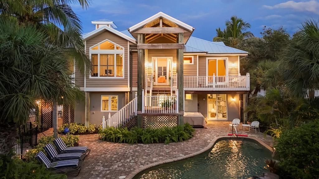 На продажу: $2,400,000 (3 спален, 3 ванн, 2565 Квадратных фут)