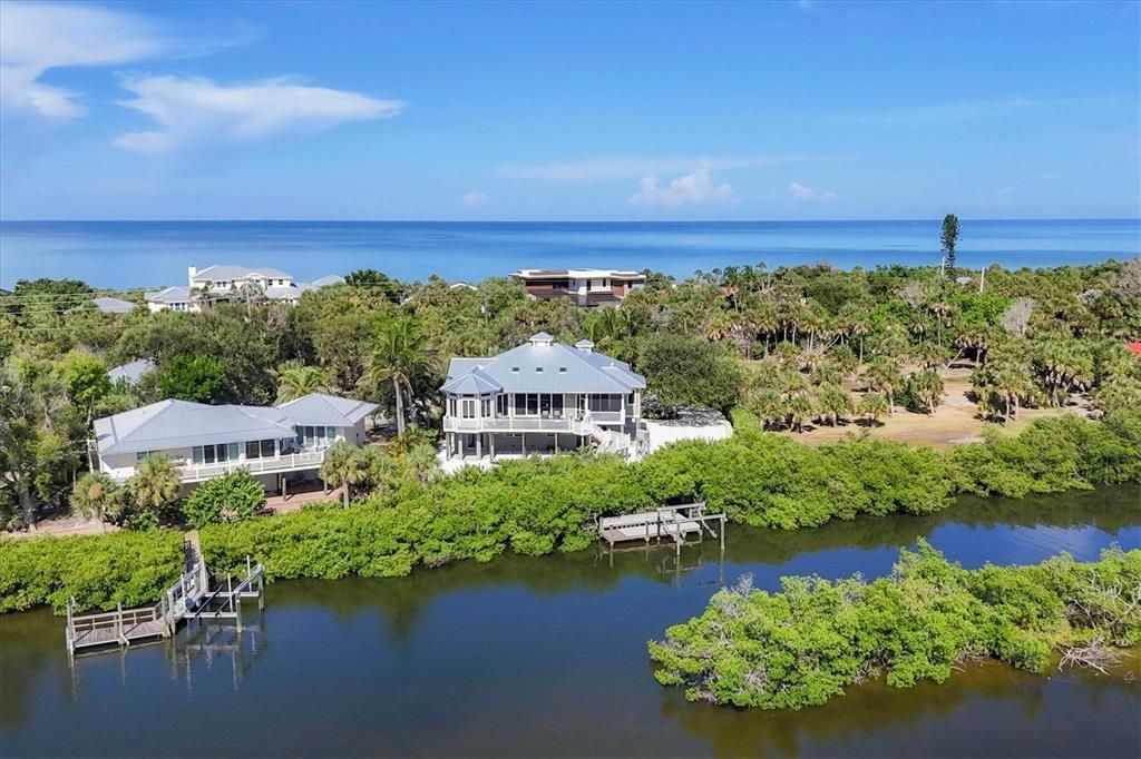 На продажу: $2,400,000 (3 спален, 3 ванн, 2565 Квадратных фут)