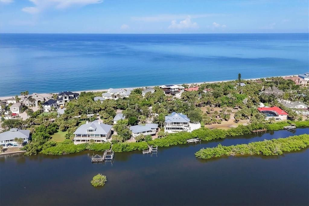 На продажу: $2,400,000 (3 спален, 3 ванн, 2565 Квадратных фут)