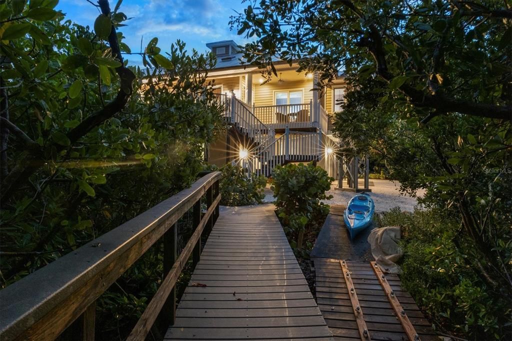 На продажу: $2,400,000 (3 спален, 3 ванн, 2565 Квадратных фут)