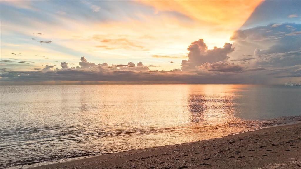 На продажу: $2,400,000 (3 спален, 3 ванн, 2565 Квадратных фут)