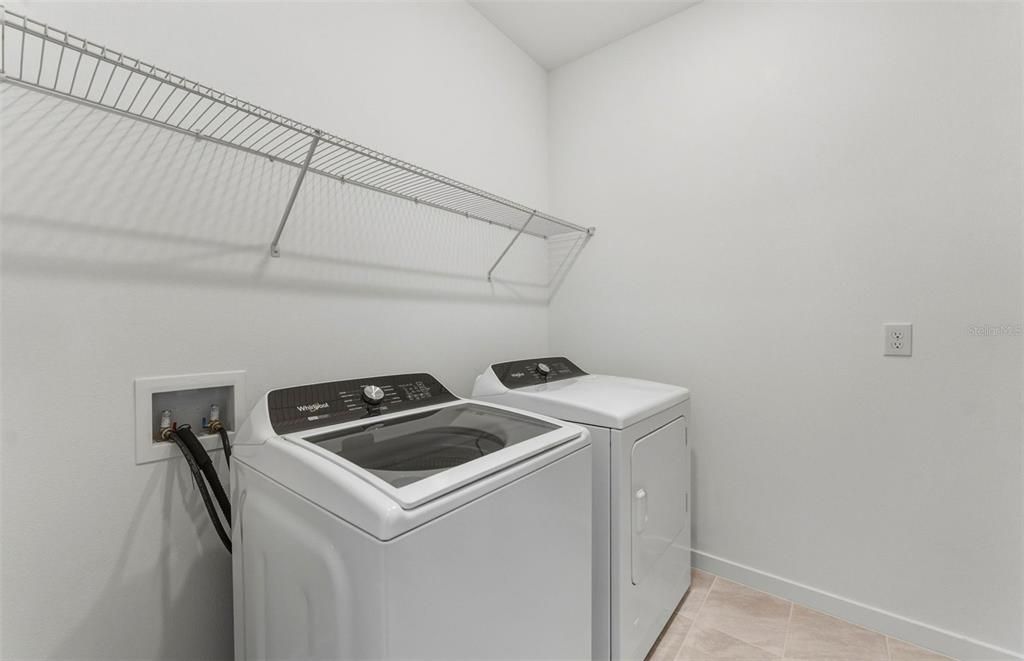 Active With Contract: $436,340 (4 beds, 2 baths, 1850 Square Feet)