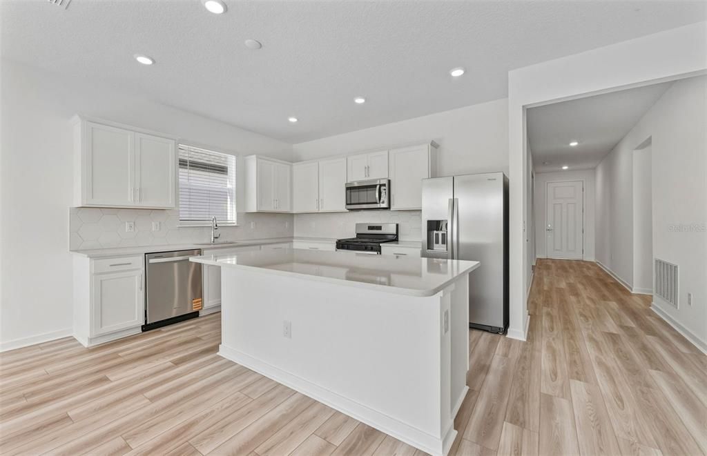 Active With Contract: $436,340 (4 beds, 2 baths, 1850 Square Feet)