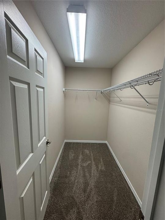 For Sale: $232,000 (3 beds, 2 baths, 1464 Square Feet)