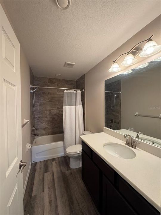 For Sale: $232,000 (3 beds, 2 baths, 1464 Square Feet)