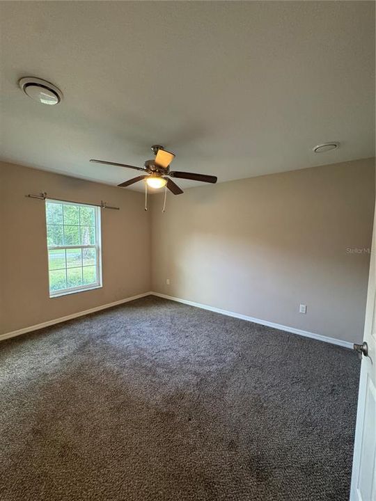 For Sale: $232,000 (3 beds, 2 baths, 1464 Square Feet)