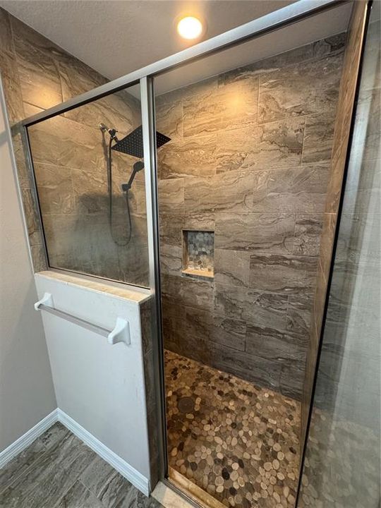 For Sale: $232,000 (3 beds, 2 baths, 1464 Square Feet)