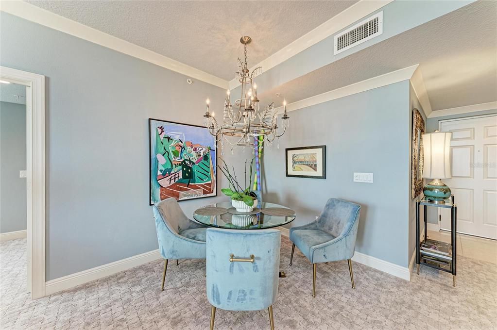 На продажу: $629,000 (2 спален, 2 ванн, 1323 Квадратных фут)