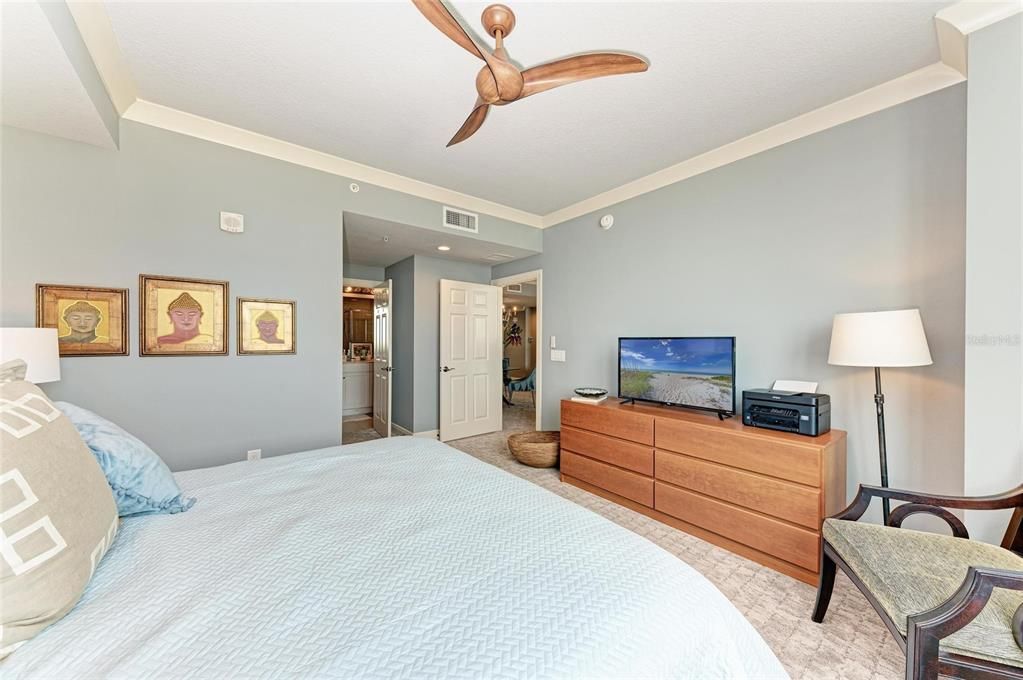 На продажу: $629,000 (2 спален, 2 ванн, 1323 Квадратных фут)