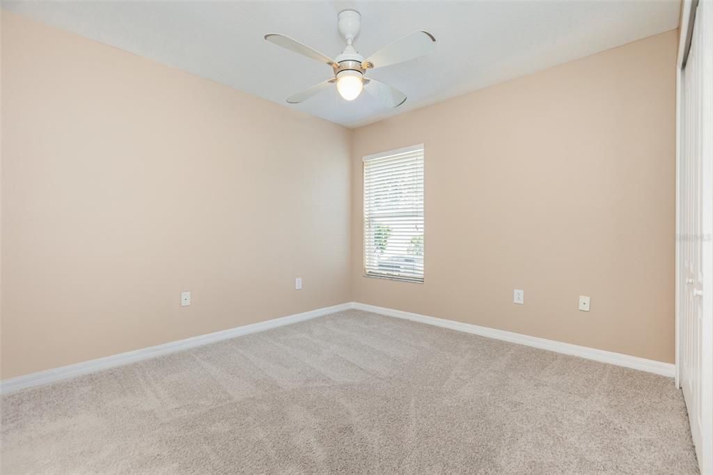 Activo con contrato: $307,500 (4 camas, 3 baños, 1780 Pies cuadrados)