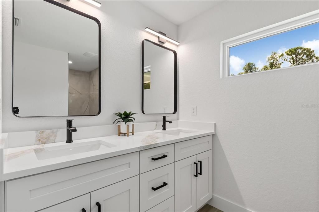 En Venta: $342,200 (3 camas, 2 baños, 1573 Pies cuadrados)