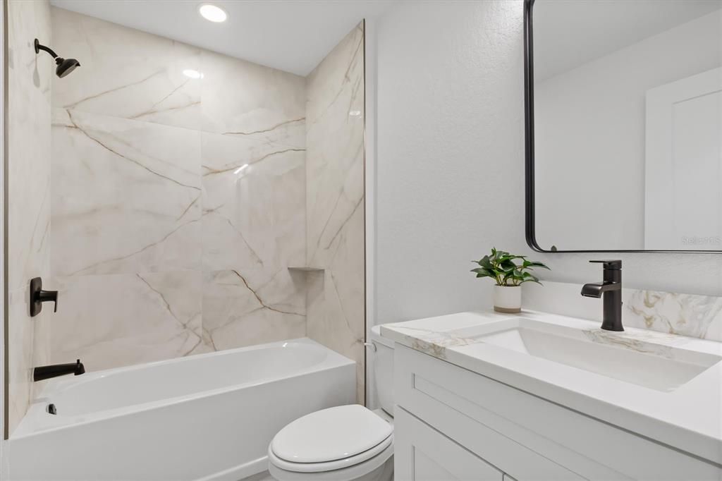 En Venta: $342,200 (3 camas, 2 baños, 1573 Pies cuadrados)