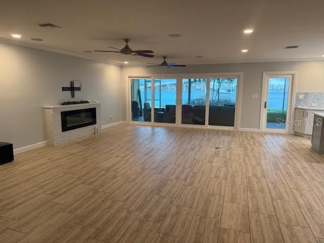 出租: $8,500 (3 贝兹, 2 浴室, 2395 平方英尺)