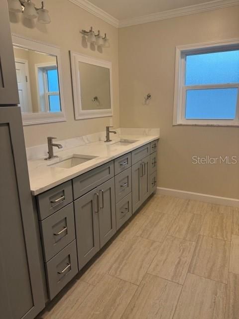 出租: $8,500 (3 贝兹, 2 浴室, 2395 平方英尺)