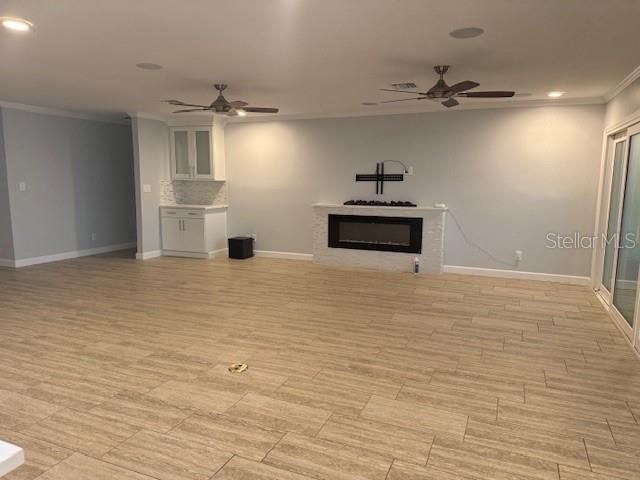 出租: $8,500 (3 贝兹, 2 浴室, 2395 平方英尺)