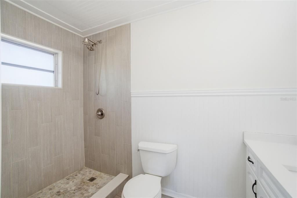 Под контрактом: $239,000 (3 спален, 2 ванн, 1748 Квадратных фут)