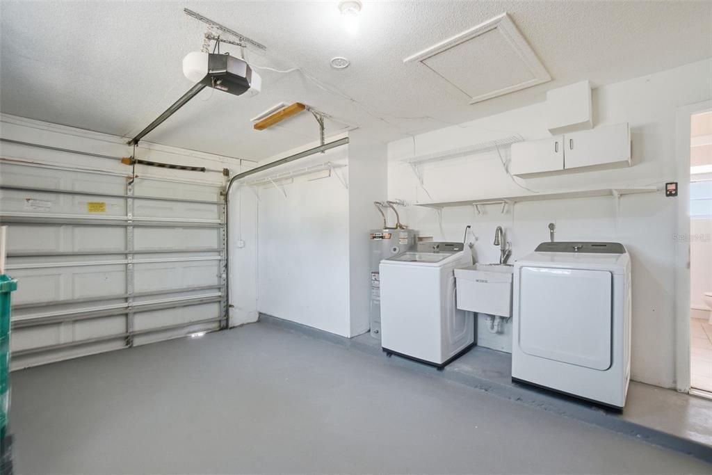 Под контрактом: $239,000 (3 спален, 2 ванн, 1748 Квадратных фут)