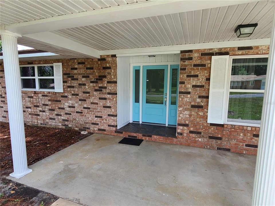 待售: $299,900 (3 贝兹, 2 浴室, 2498 平方英尺)