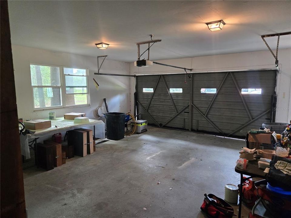 待售: $299,900 (3 贝兹, 2 浴室, 2498 平方英尺)