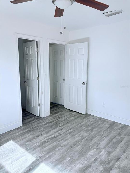 На продажу: $299,900 (3 спален, 2 ванн, 2498 Квадратных фут)