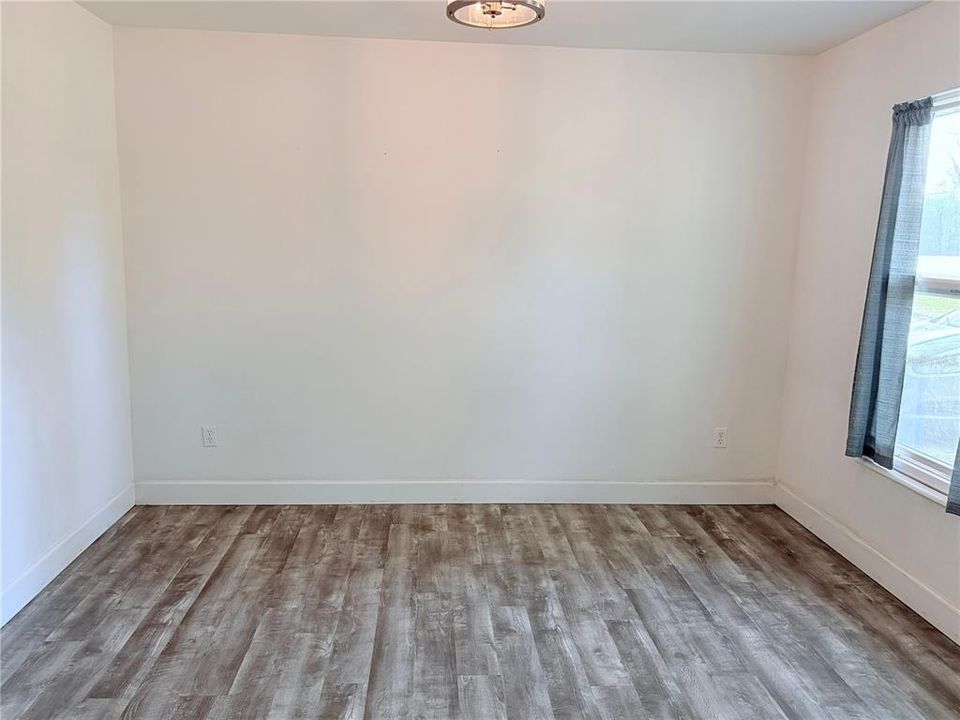 На продажу: $299,900 (3 спален, 2 ванн, 2498 Квадратных фут)