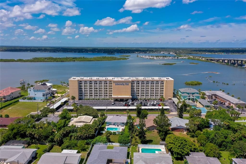 合同活跃: $330,000 (3 贝兹, 2 浴室, 1495 平方英尺)