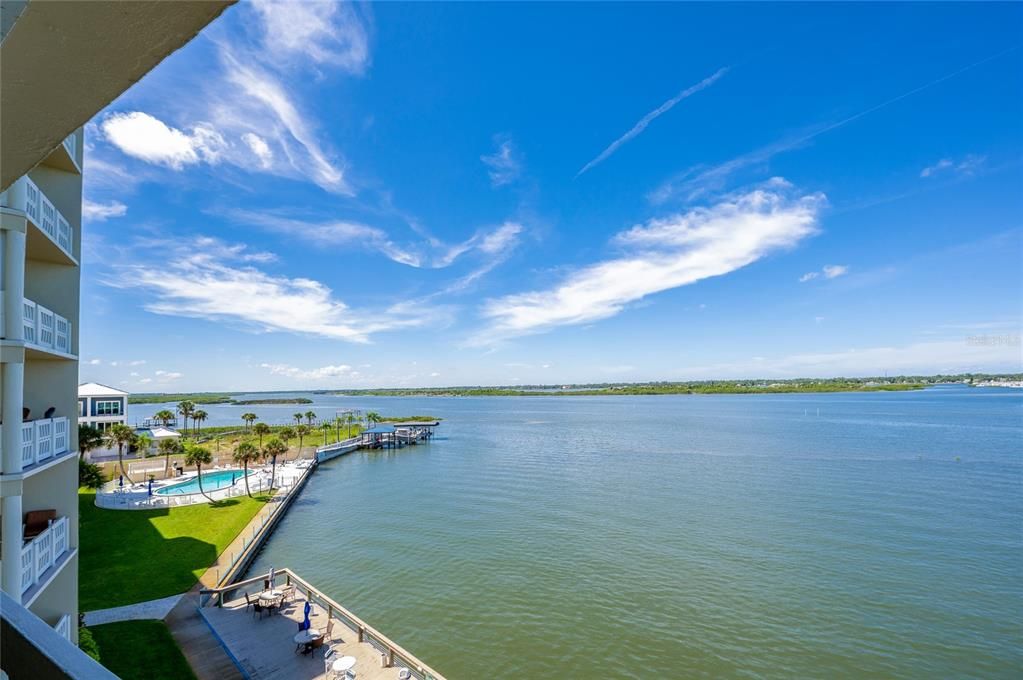 合同活跃: $330,000 (3 贝兹, 2 浴室, 1495 平方英尺)