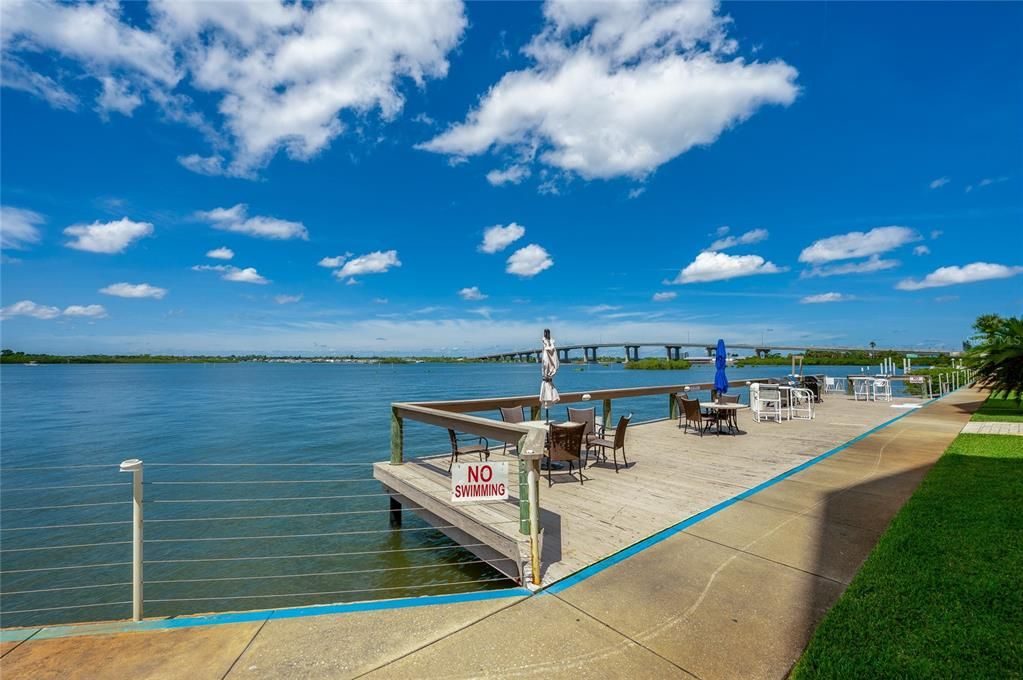 合同活跃: $330,000 (3 贝兹, 2 浴室, 1495 平方英尺)