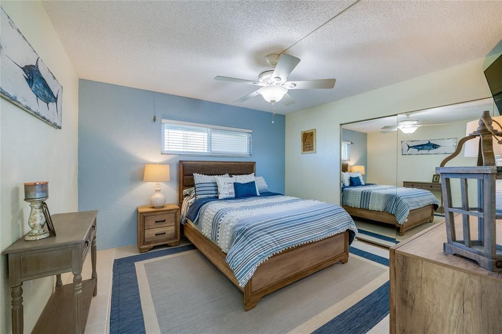 合同活跃: $330,000 (3 贝兹, 2 浴室, 1495 平方英尺)